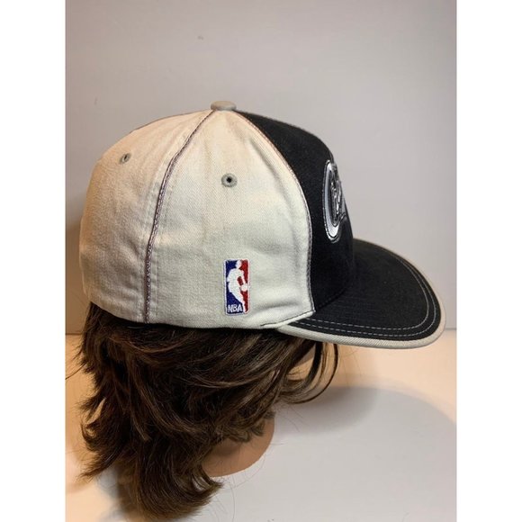 Los Angeles Lakers NBA 2002 Champions Official Reebok Fitted Cap Hat - Size 9 - Picture 12 of 12